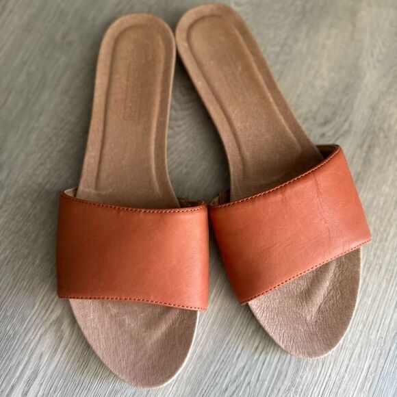 HARI MARI WOMEN'S SYDNEY FLATS LEATHER - Picture 3 of 10